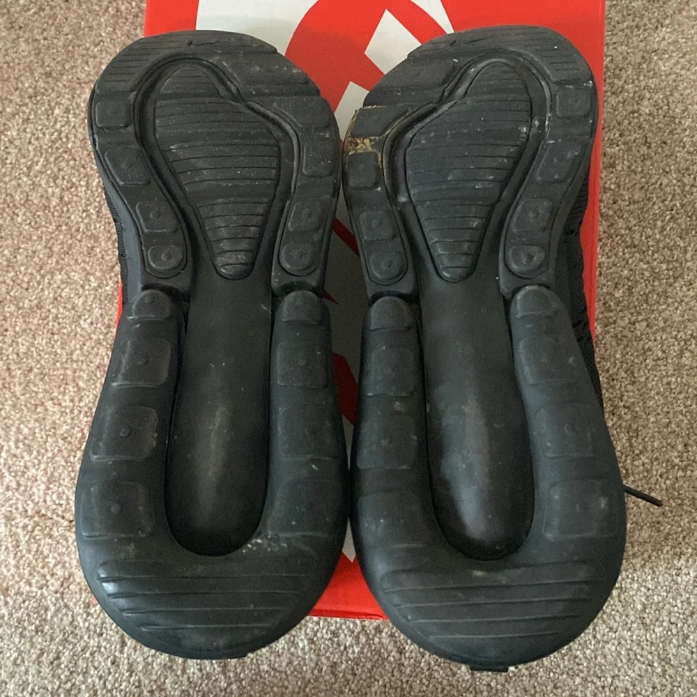 Air Max 270 Black - Picture 6 of 8